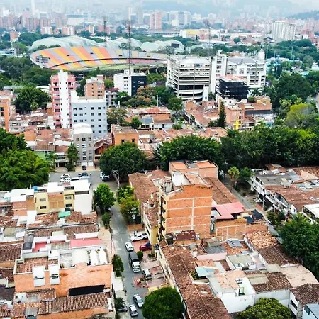 Alojamiento Acogedor Con Excelente Ubicacion D Medellin Exterior photo