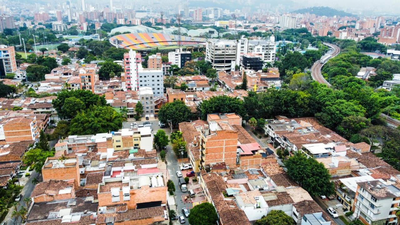 Alojamiento Acogedor Con Excelente Ubicacion D Homestay Medellin